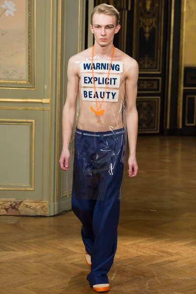Look 5